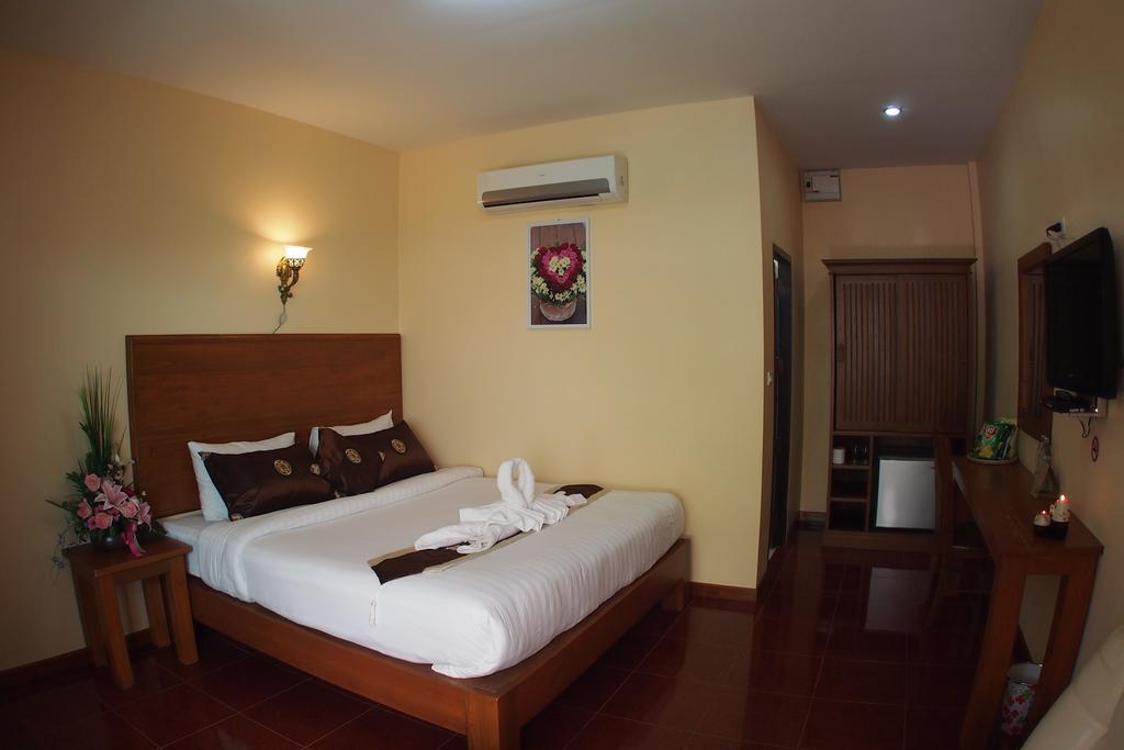 Ruen Narisra Resort Sukhothai Exterior photo