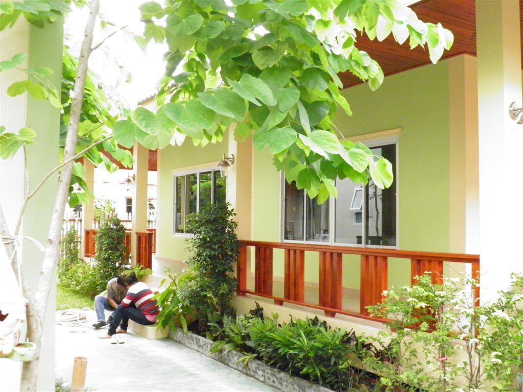 Ruen Narisra Resort Sukhothai Exterior photo